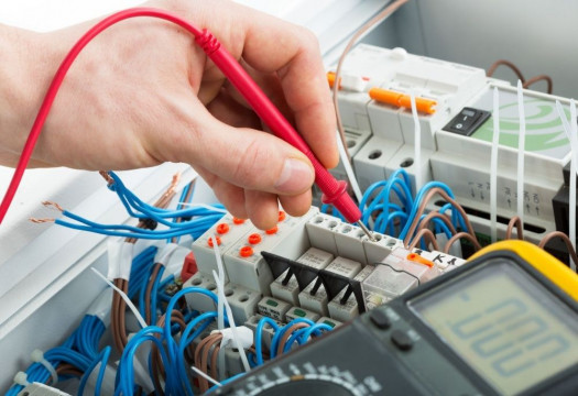Electrician profesionist